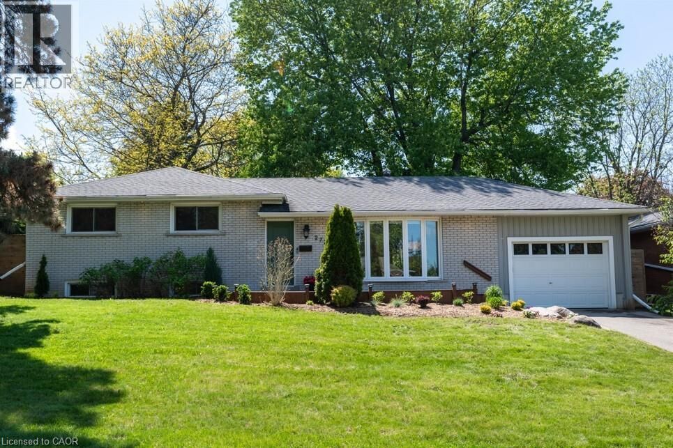 Photo de la propriété: 272 Alma Lane ON L9G 2T5