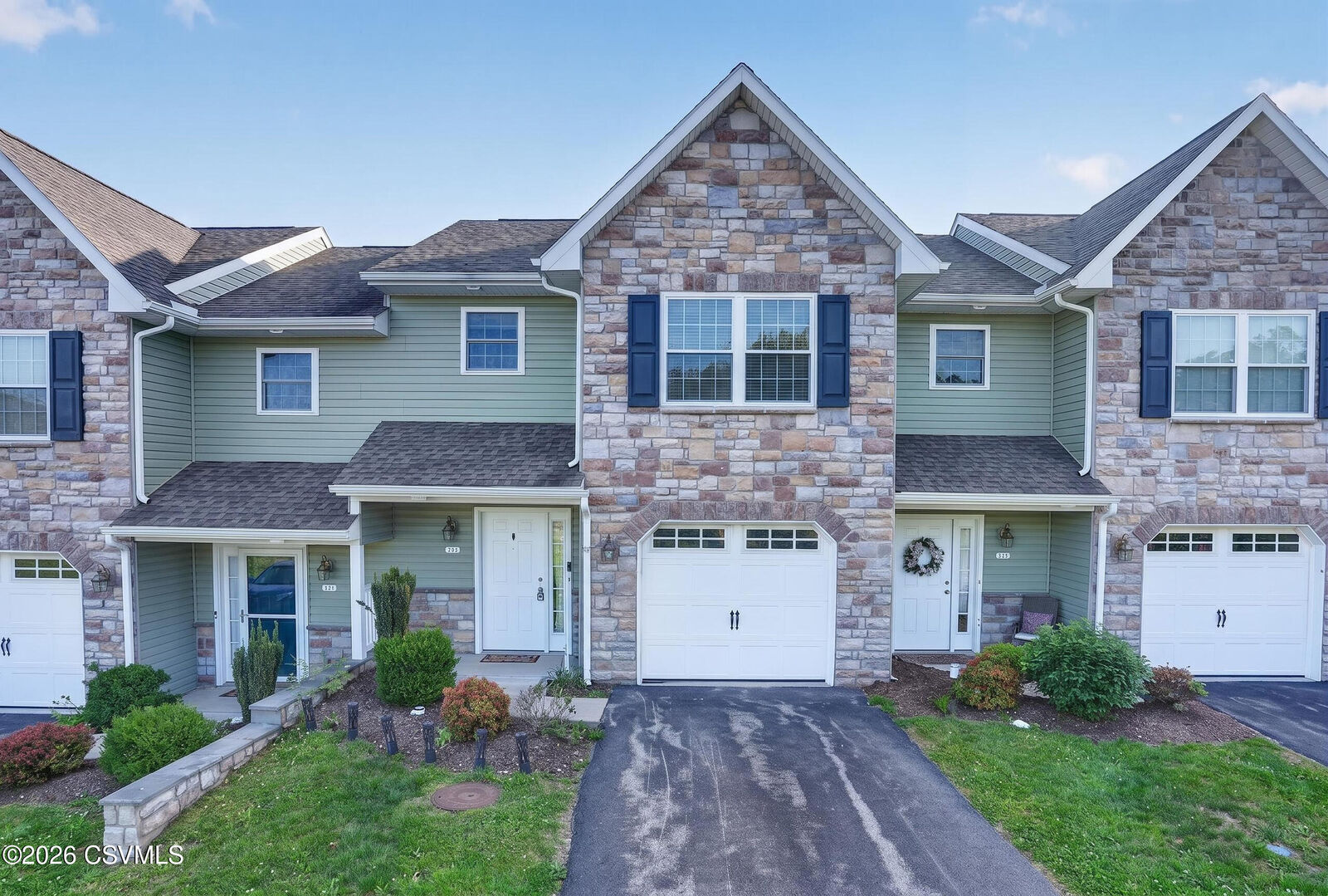 Property Photo:  175 N Oakwood Lane  PA 17870 
