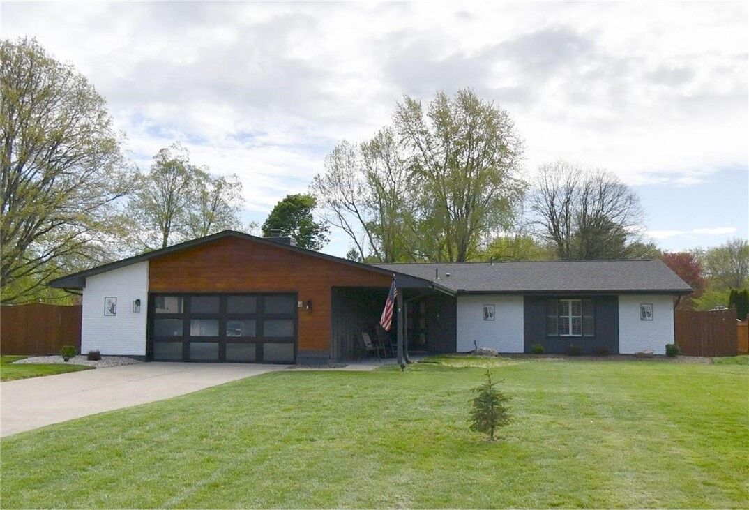 Property Photo:  8910 Springrun Lane  OH 45458 