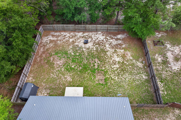 Property Photo:  226 E Cypress Avenue  FL 32433 