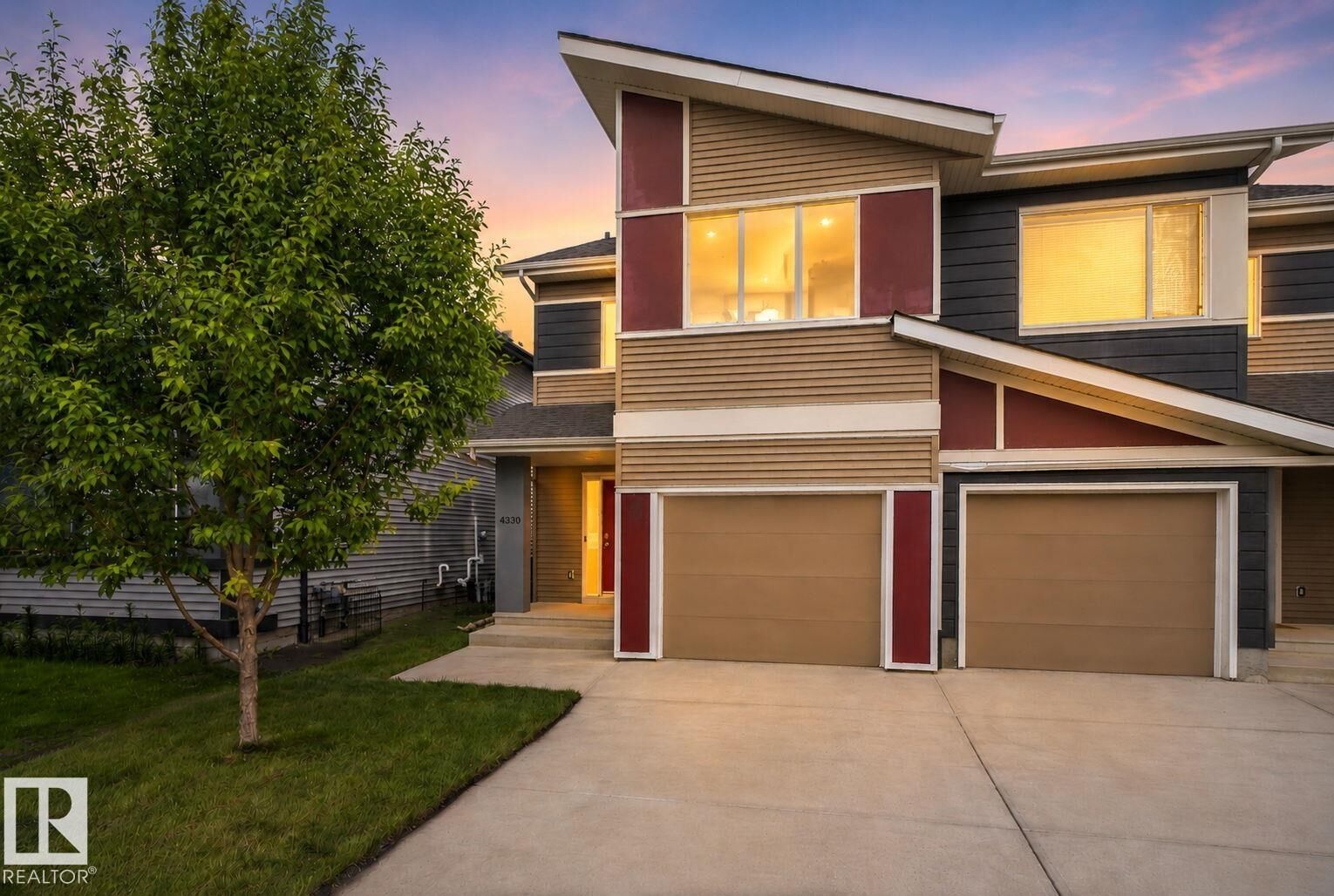 Property Photo: 4330 Prowse Link Link SW AB T6W 3A7