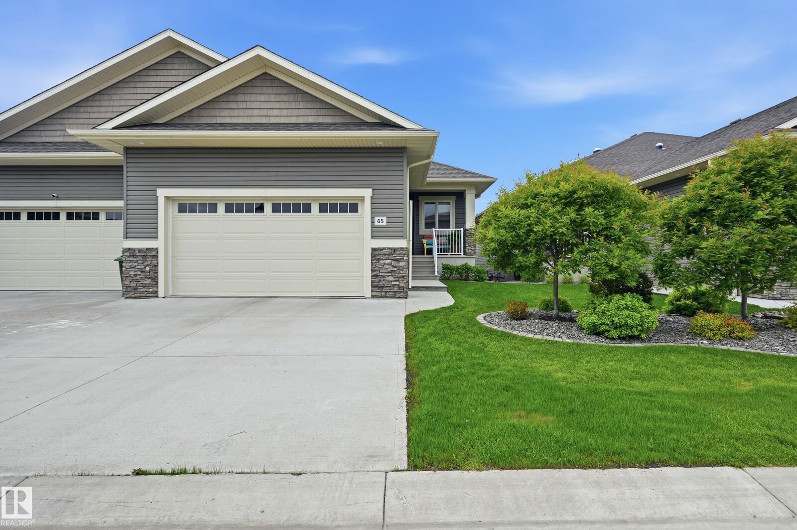 Property Photo:  8602 Southfort Boulevard 65  AB T8L 0J8 