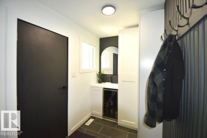 Property Photo: 415 Sunset Road AB T0A 0M0