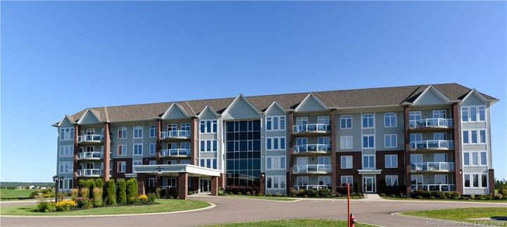 185 Royal Oaks 201 — photo 1