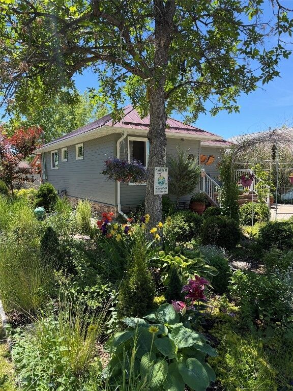 Property Photo:  2116 8th Avenue N  MT 59401 