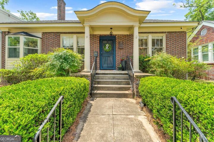 Property Photo:  125 E 54th Street  GA 31405 