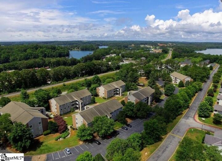 Property Photo: 220 Elm Street Unit 523 SC 29361