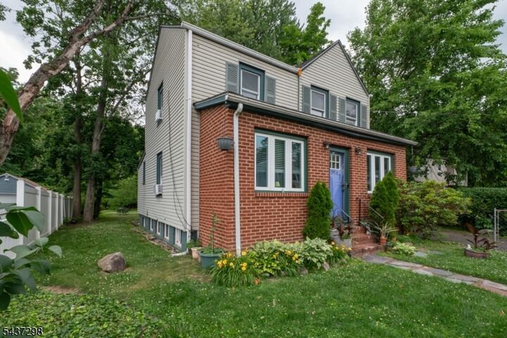 Property Photo: 204 Vine St NJ 07203