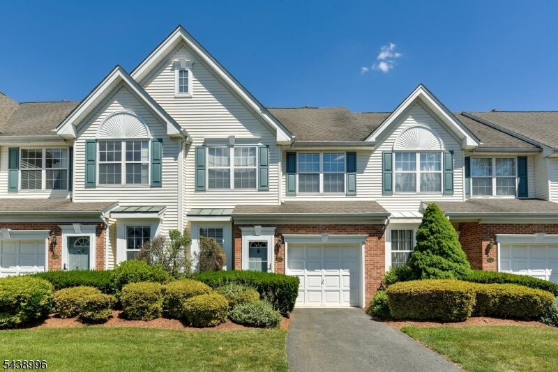 Property Photo: 118 Barclay Dr NJ 07110