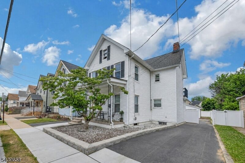 Property Photo:  27 Thomas St  NJ 08882 