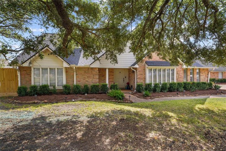Property Photo: 4410 County Road 63 TX 77583