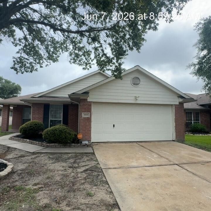 Property Photo: 10310 Mills Run Drive TX 77070