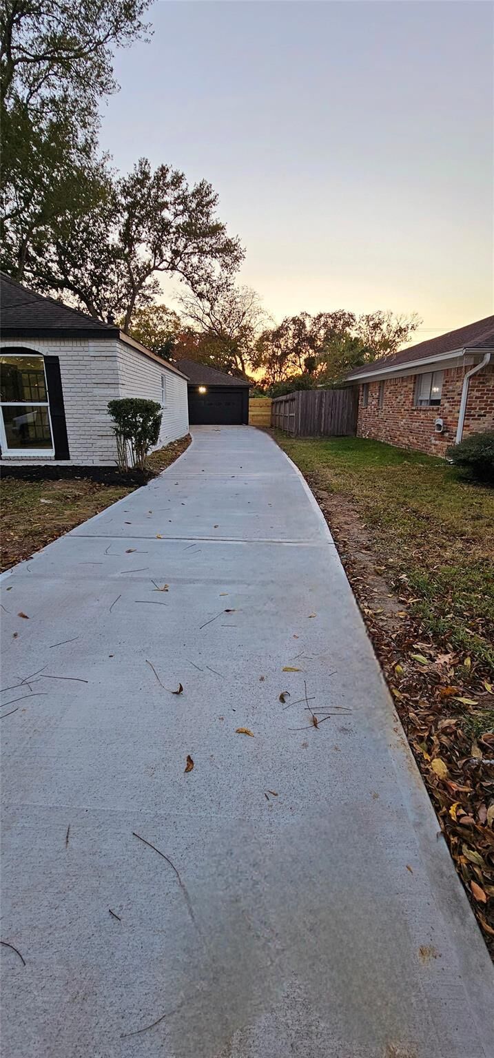 Property Photo: 18630 Prince William Lane TX 77058
