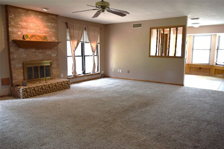 Property Photo: 7331 Rancho Mission Drive TX 77083