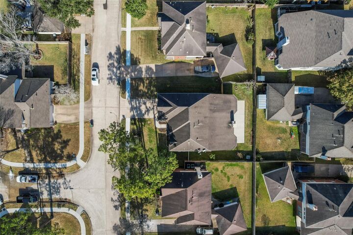 Property Photo: 2405 Evergreen Drive TX 77581