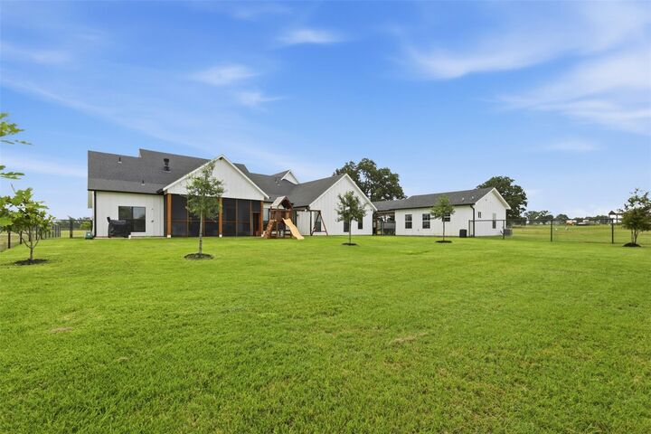 Property Photo:  8263 County Road 179  TX 77873 
