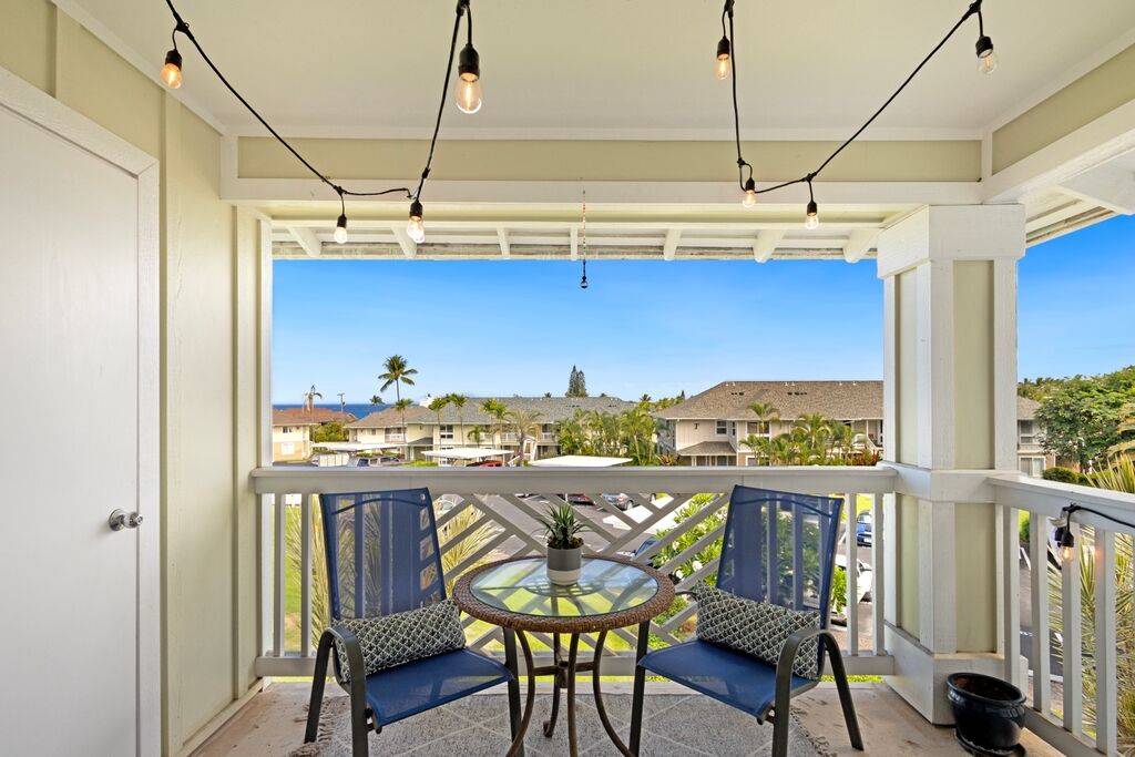 Property Photo:  75-6009 Alii Dr R-22  HI 96740 