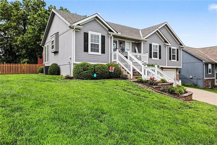 Property Photo: 7207 E 165th Street MO 64012