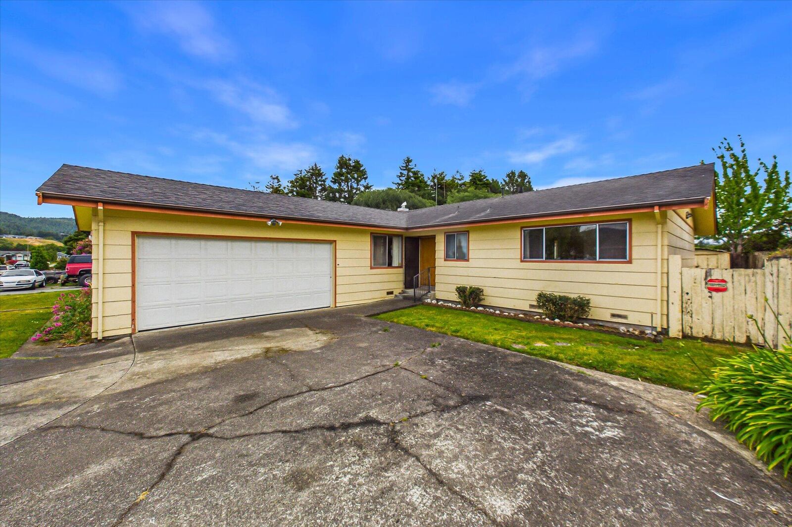 Property Photo:  2027 2nd Avenue  CA 95540 