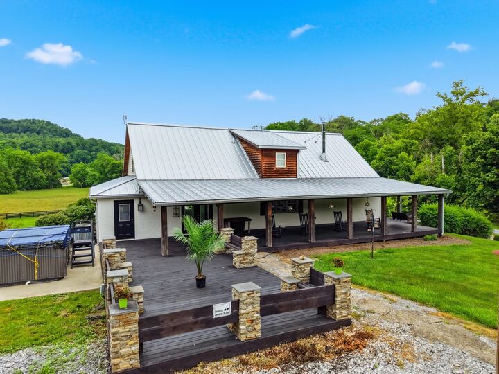 Property Photo: 17412 Forkland Road KY 40328