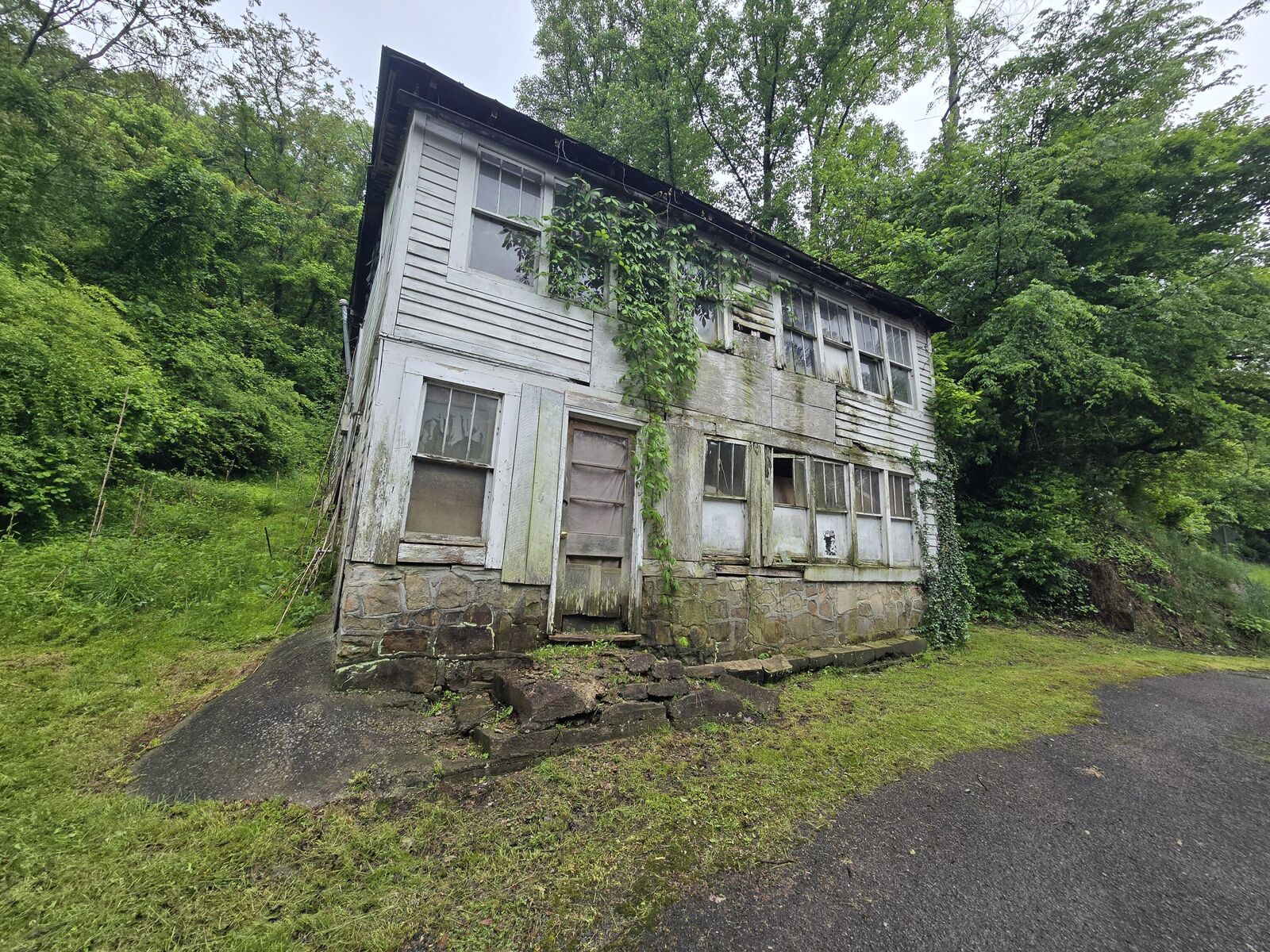 Property Photo: 00 Ky 66/Hendron Hill KY 40902