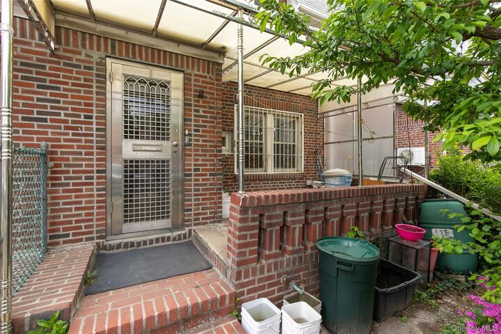 Property Photo: 15335 60th Avenue NY 11355