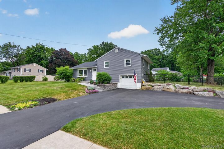 Property Photo: 9 Arbor Drive NY 12550