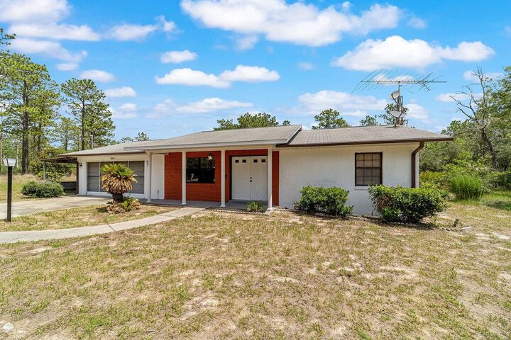 Property Photo: 23063 SW Edgewater Boulevard FL 34431