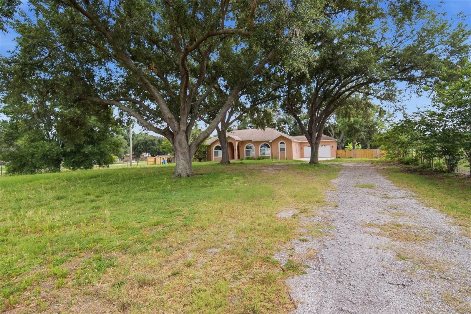 Property Photo: 6611 W Knights Griffin Road FL 33565