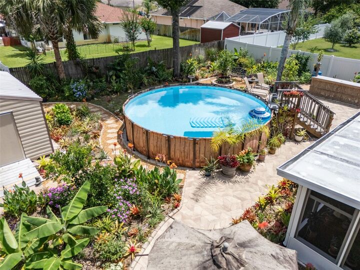 Property Photo: 3 Poindexter Lane FL 32164