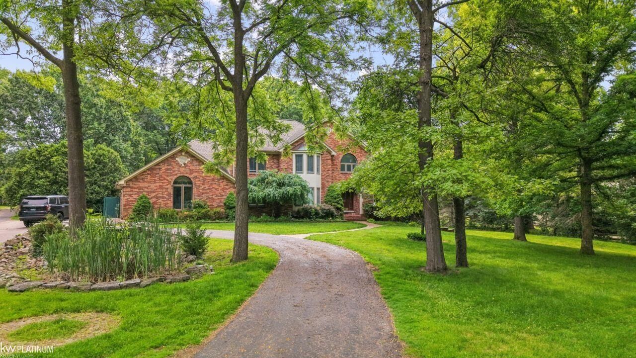 Property Photo:  3701 Green Lake Road  MI 48324 