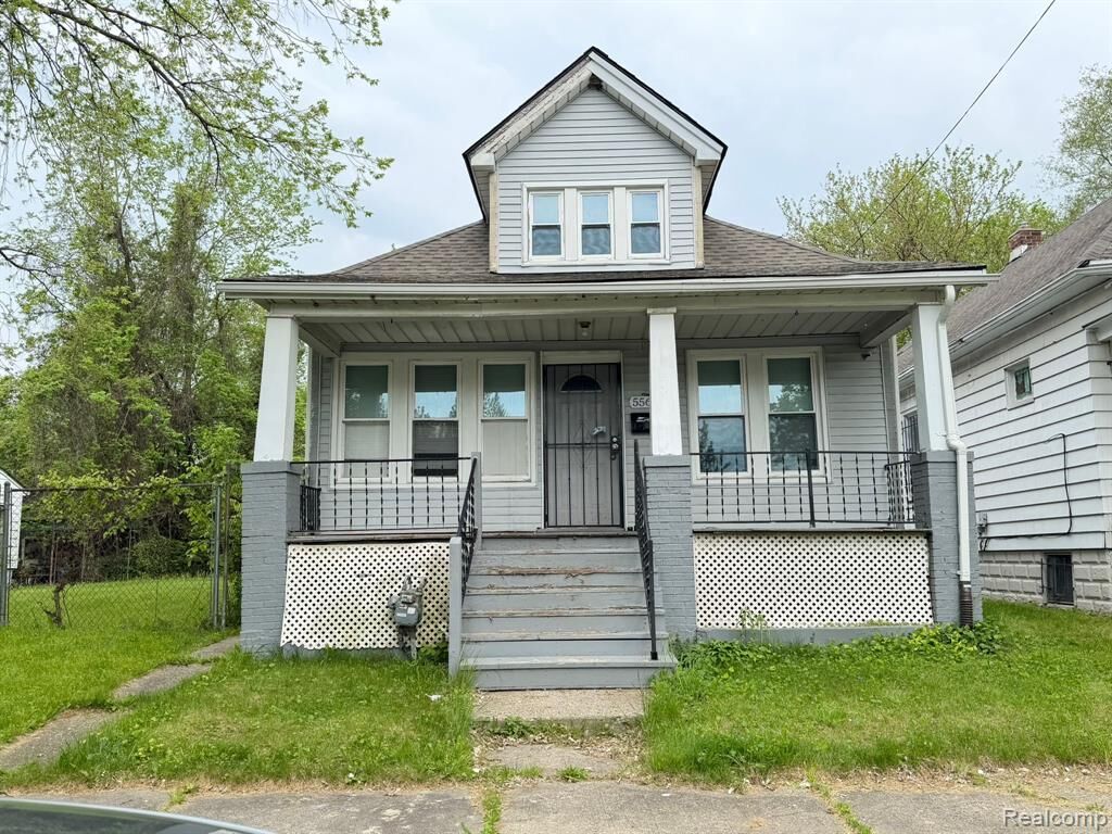 Property Photo: 5565 Fairview Street MI 48213 3410