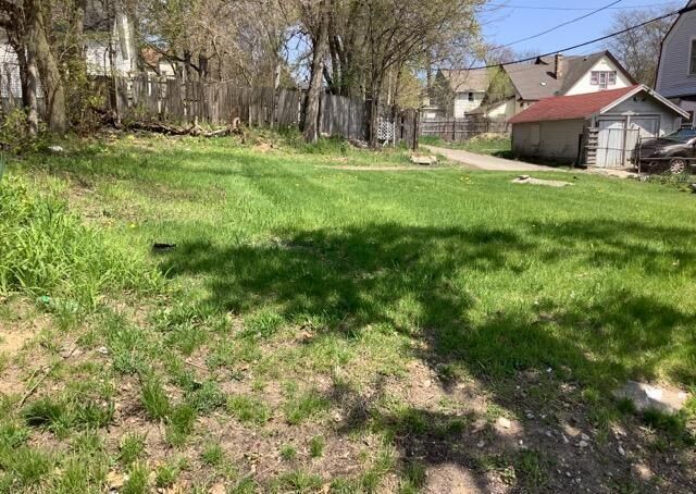 Property Photo:  939 Hall Street  MI 49507-1977 