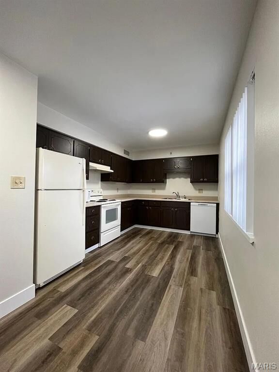 Property Photo: 1717 Saint Andrews Drive 4 IL 62269