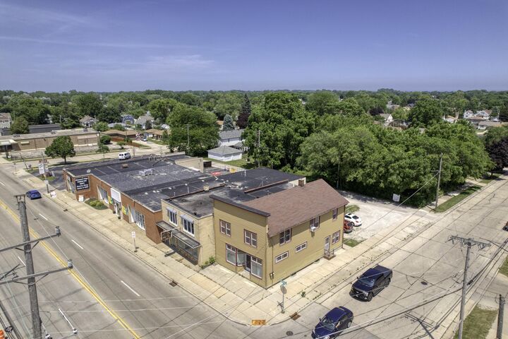 Property Photo: 3401 Douglas Ave WI 53402