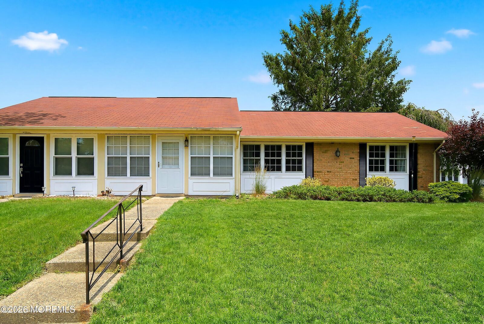 Property Photo:  6 B Edinburgh Lane  NJ 08759 