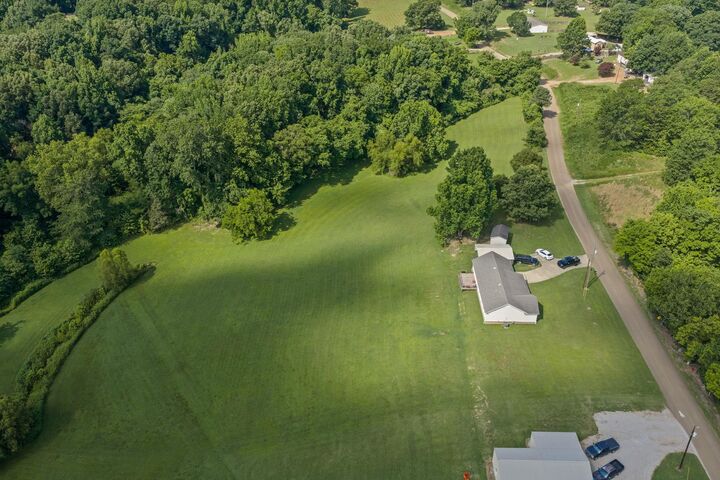 Property Photo: 1140 Long Rd TN 38019