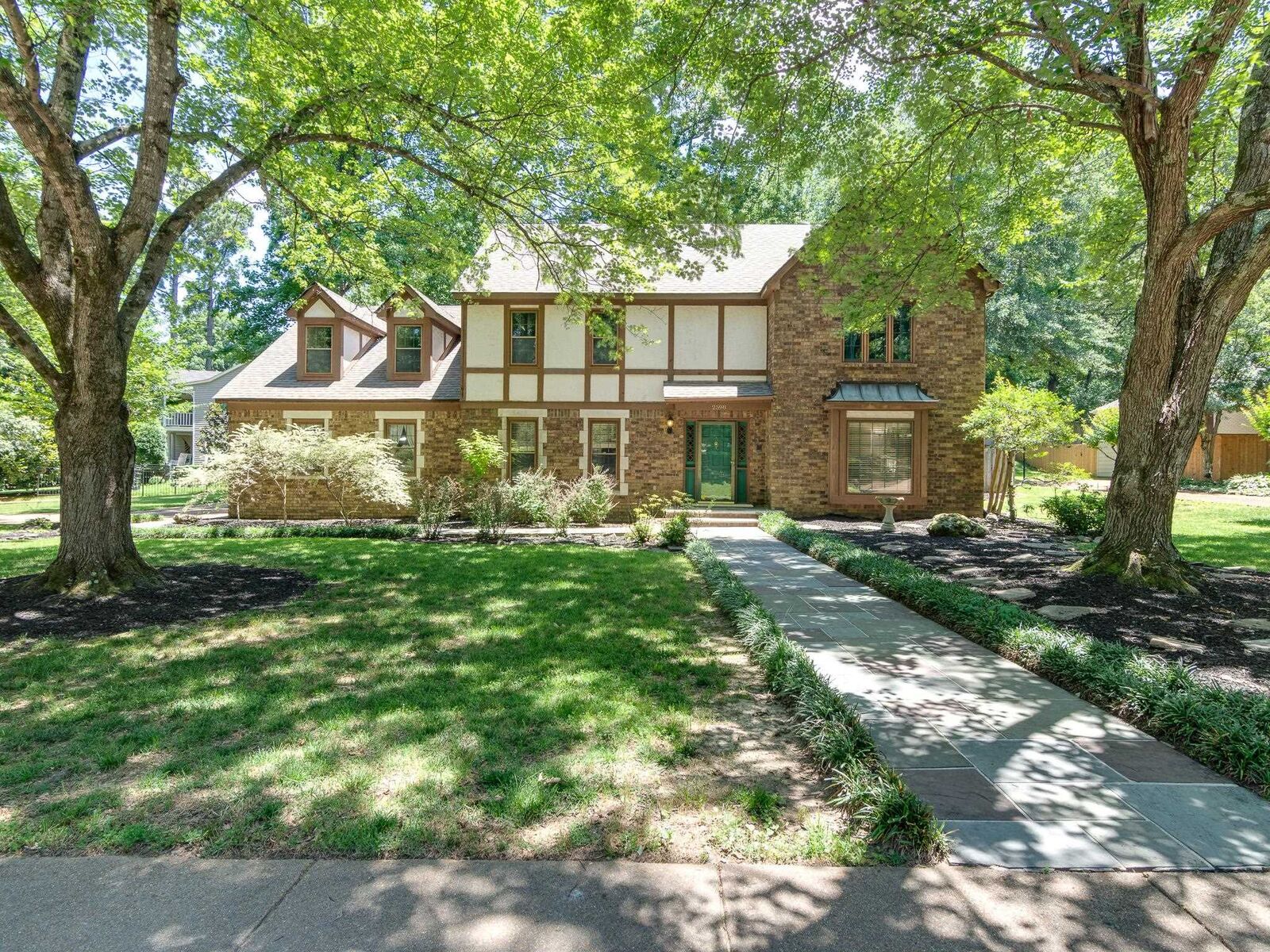 Property Photo: 2598 Overlook Dr TN 38138
