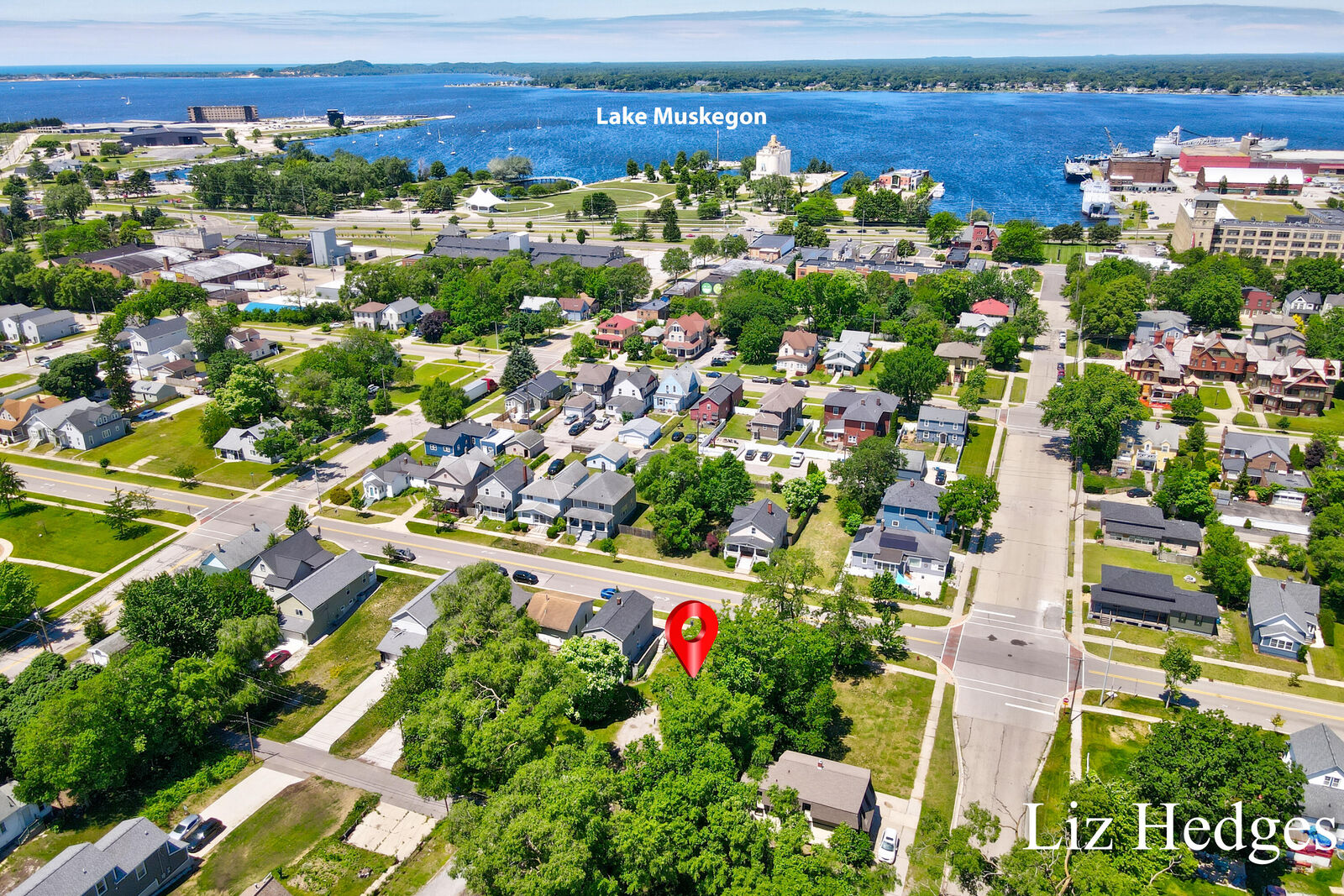 Property Photo:  471 W Muskegon Avenue  MI 49440 