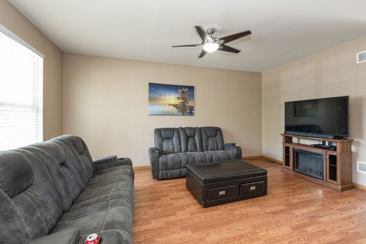 Property Photo:  6301 Southridge Drive  IL 60586 