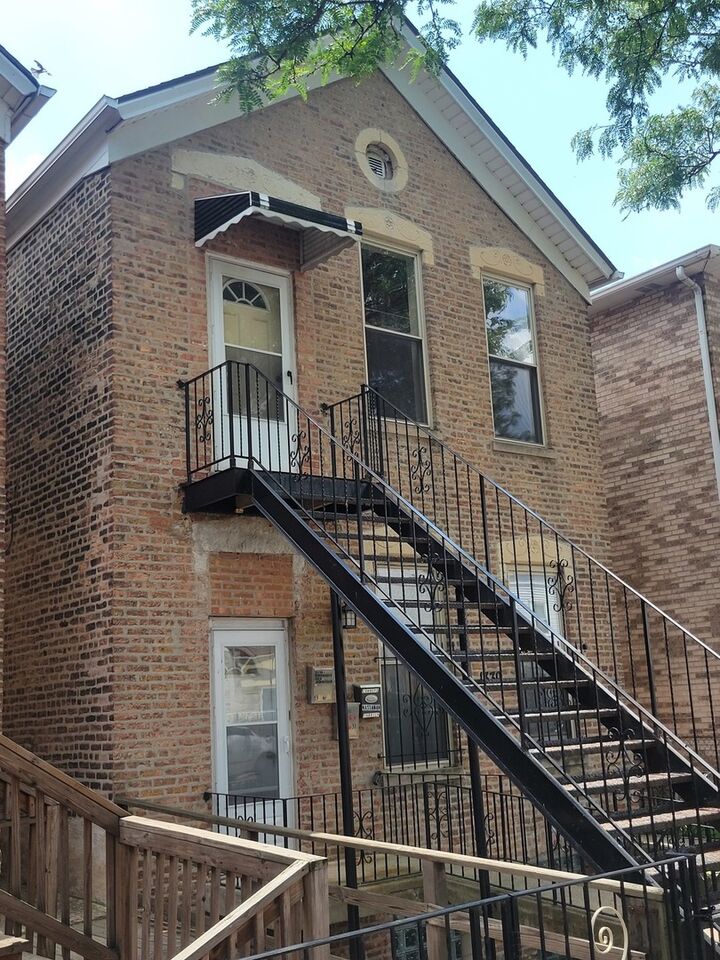 Property Photo: 1339 W 31st Street IL 60608