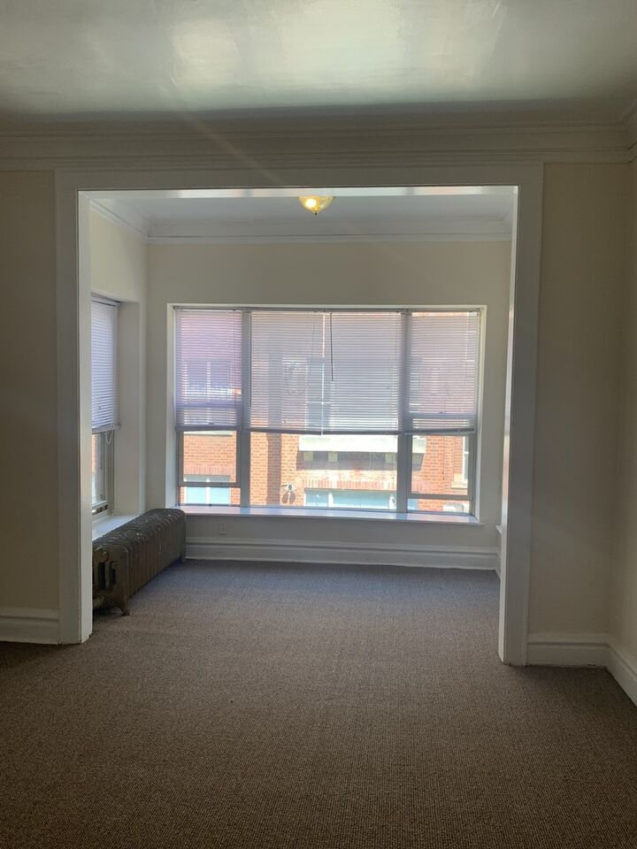 Property Photo: 5162 S King Drive 1 IL 60615