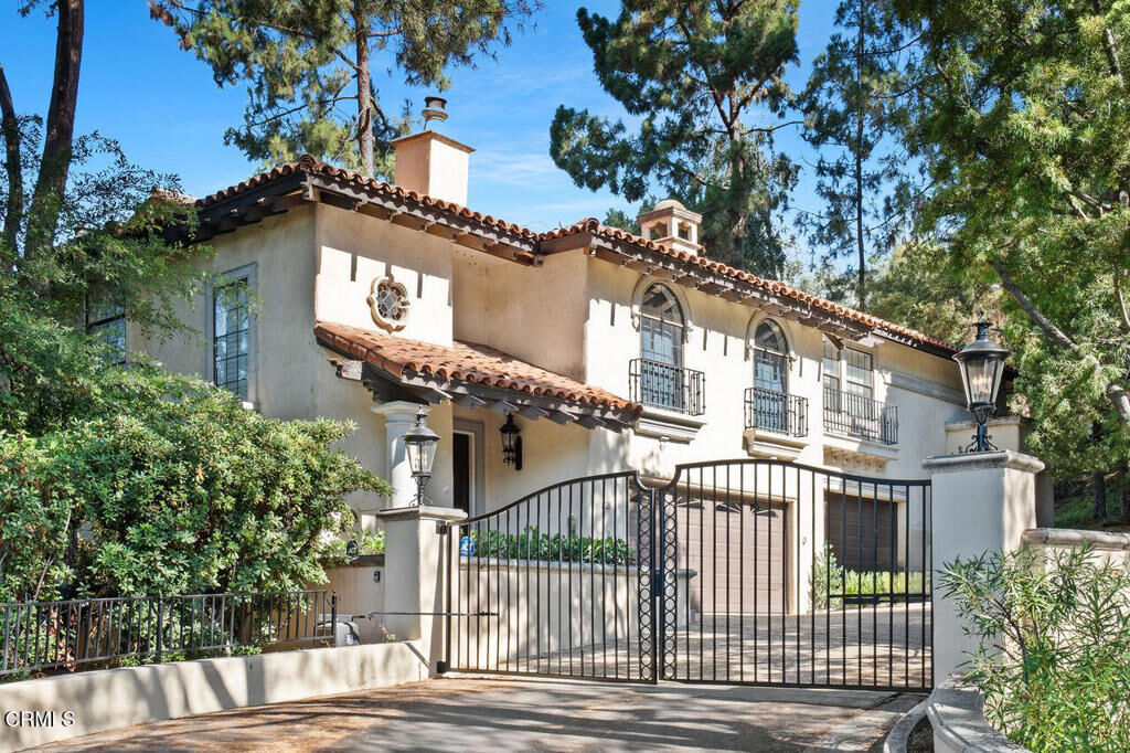 Property Photo: 70 N Arroyo Boulevard CA 91105