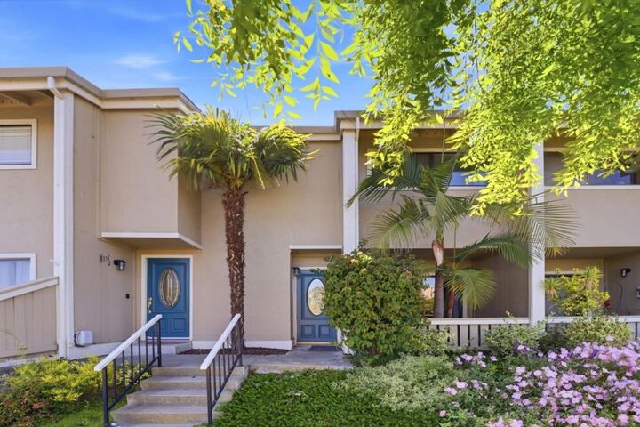 Property Photo:  837 Juno Lane  CA 94404 
