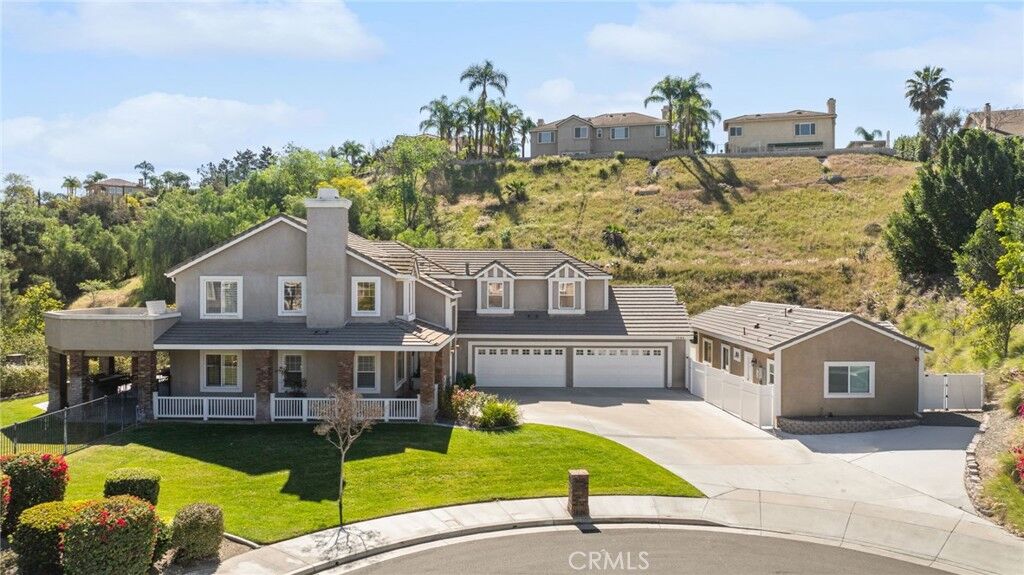 Property Photo: 1240 San Cristobal Dr CA 92506
