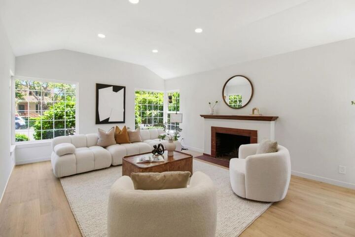 Property Photo:  1114 Palm Avenue  CA 94401 