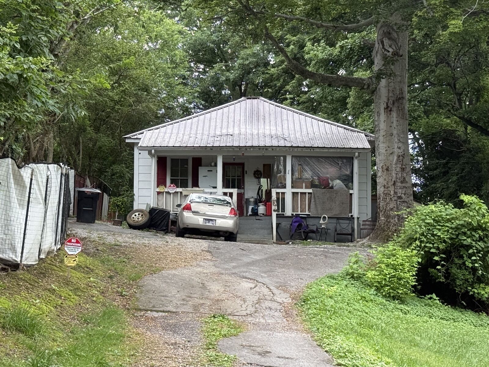Property Photo: 304 S Franklin St TN 37388