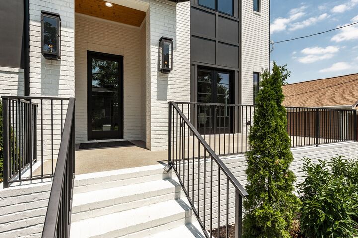 Property Photo: 928 11th Ave N TN 37208