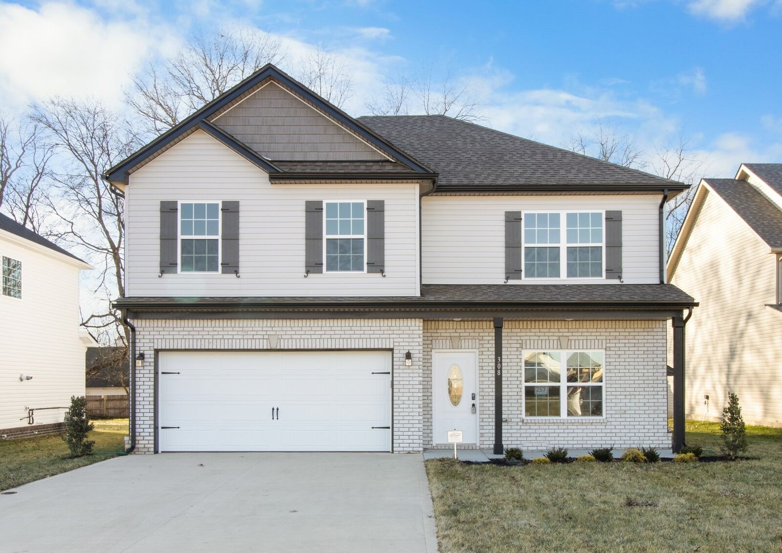 Property Photo:  1050 Vendue Ave  TN 37042 