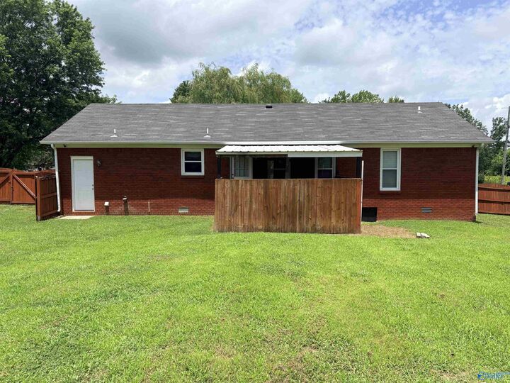 Property Photo:  3742 Elkwood Section Road  AL 35773 